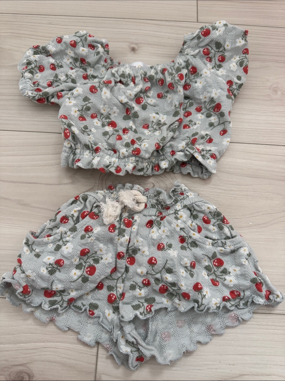 Girls Cherry Print Tank Top & Shorts Set - Light Green